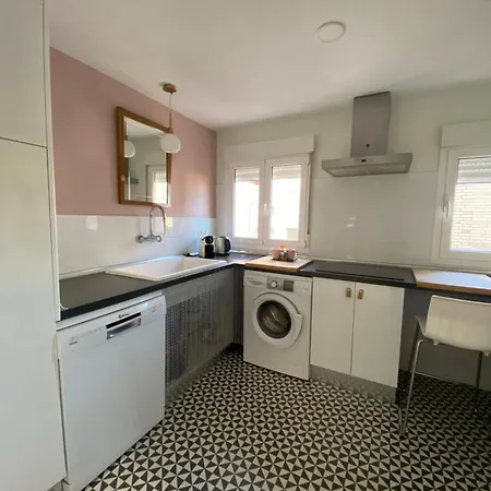 Tranquilo En El Centro De * Burgo