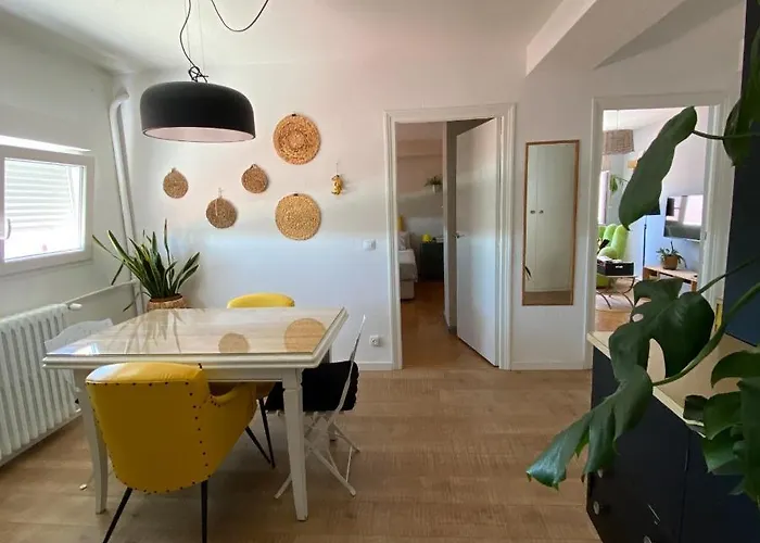 Tranquilo En El Centro De Burgo