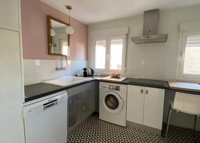 Tranquilo En El Centro De * Burgo